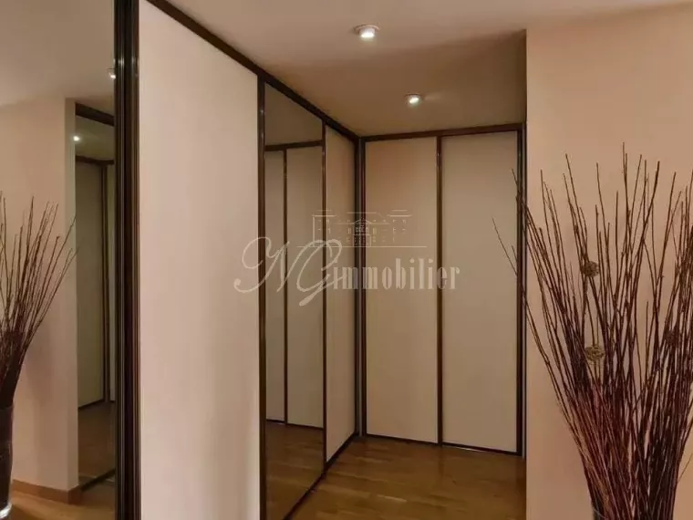 Exceptionnelle maison d’architecte de 298 m² à Hettange-Grande (F-57)