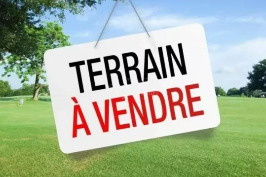 Terrain constructible à Longwy  dans une rue très calme