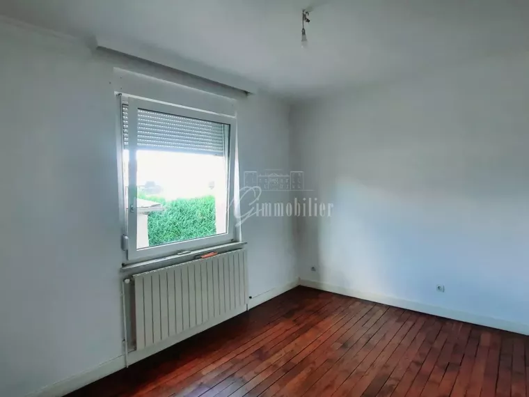 Maison  jumelée 2  chambres avec garage  de 45m² à Thionville