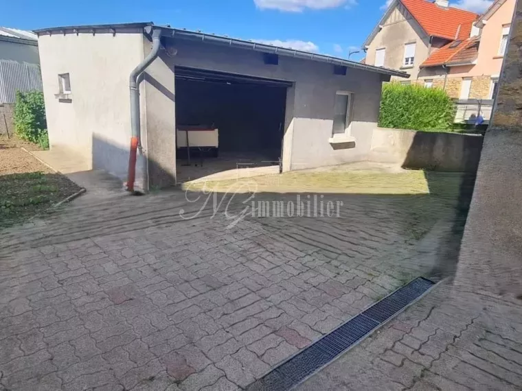 Maison  jumelée 2  chambres avec garage  de 45m² à Thionville