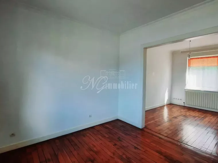 Maison  jumelée 2  chambres avec garage  de 45m² à Thionville