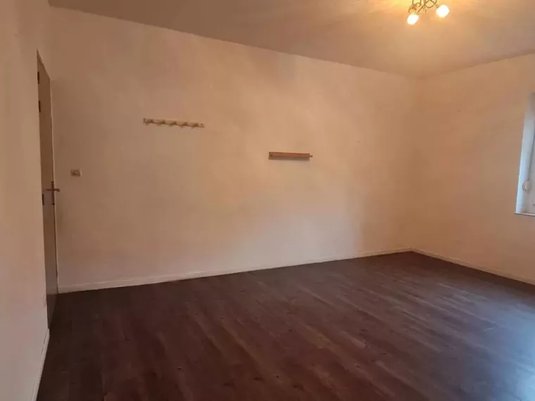 Appartement F2 1er étage + cave