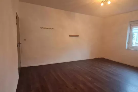 Appartement F2 1er étage + cave