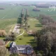 Château du XVIIe siècle en campagne normande