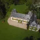 Château du XVIIe siècle en campagne normande